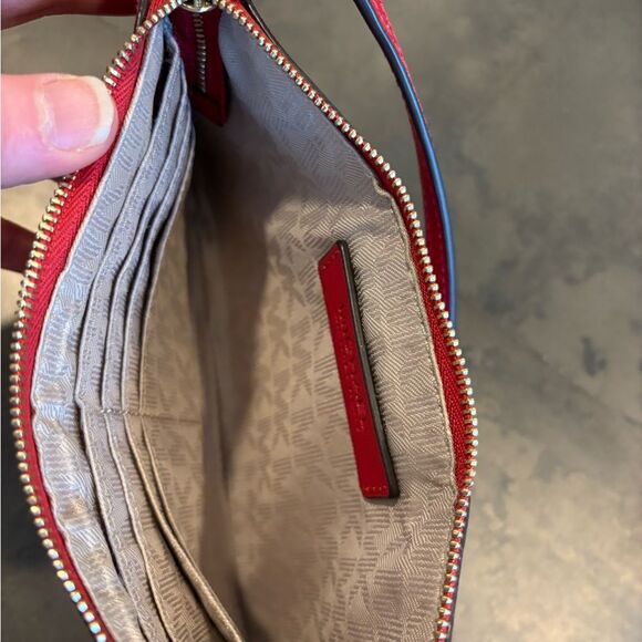 Michael Kors Jet Set Charm Large Zip Clutch Wristlet Flame Red - Picture 4 of 4